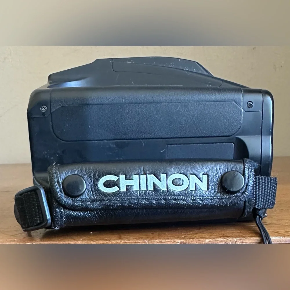 Chinon Genesis GS-7 Reflex Zoom 35mm Film Autofocus SLR Camera w/Case Manual BLK